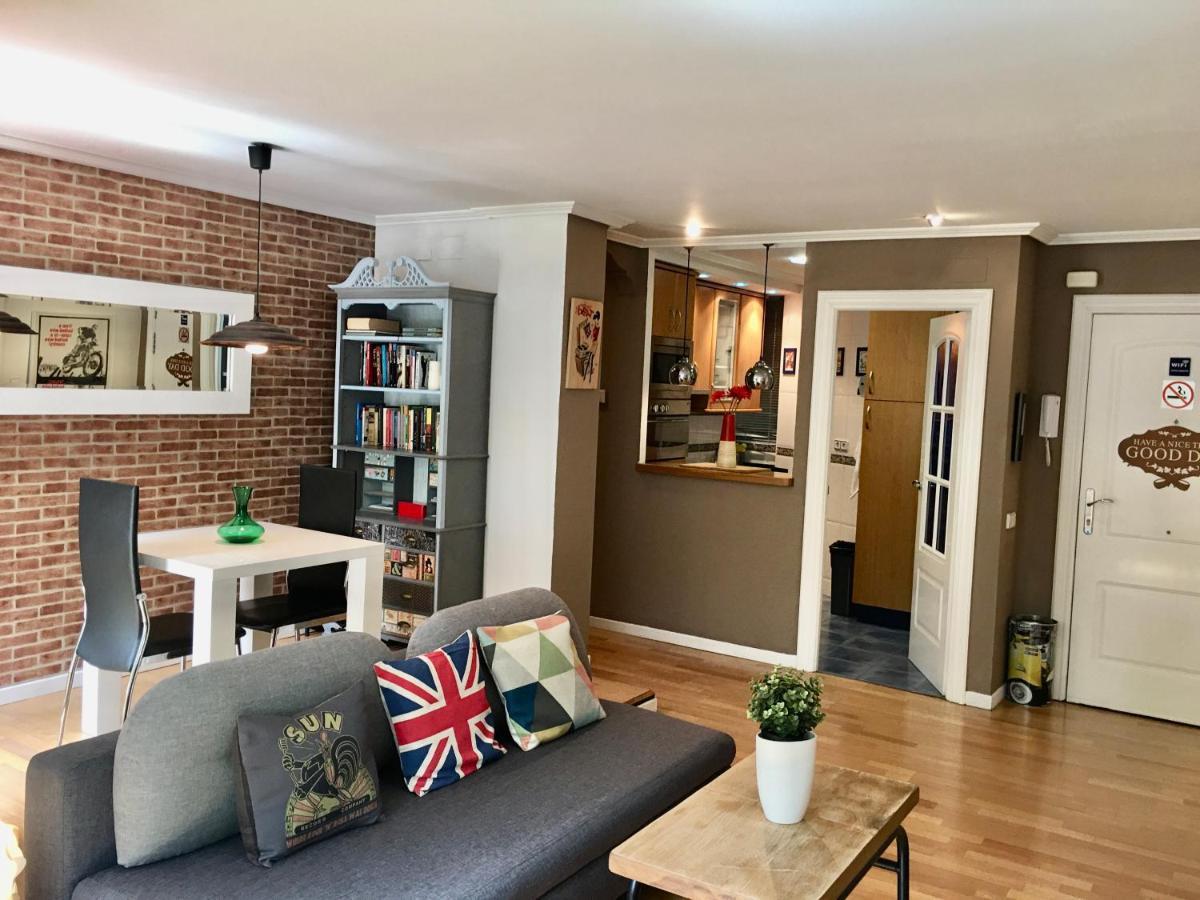 Apartamento Estilo Vintage Centrico Y Garage Incluido Logrono Luaran gambar